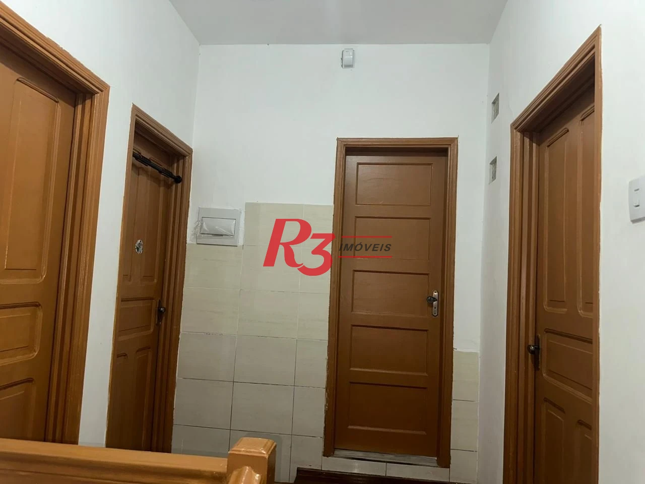 Casa com 6 dormitórios à venda, 223 m² por R$ 900.000,00 - Vila Matias - Santos/SP