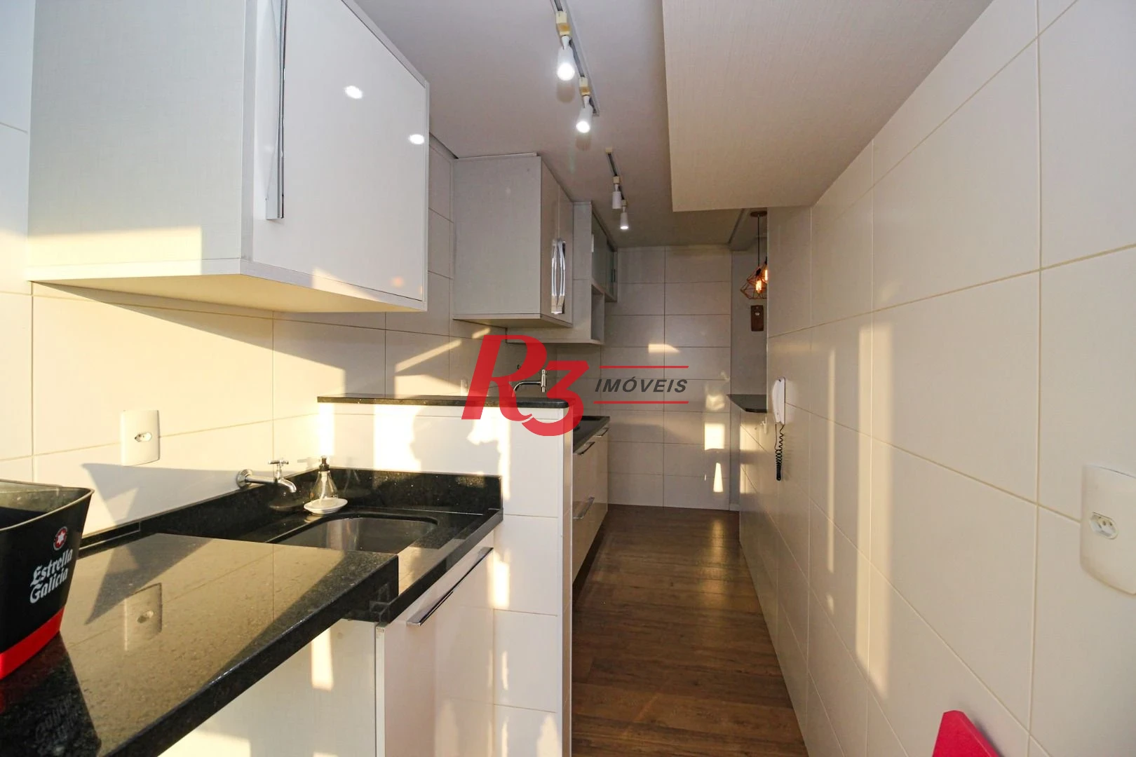 Apartamento com 1 dormitório à venda, 52 m² por R$ 745.000,00 - Embaré - Santos/SP
