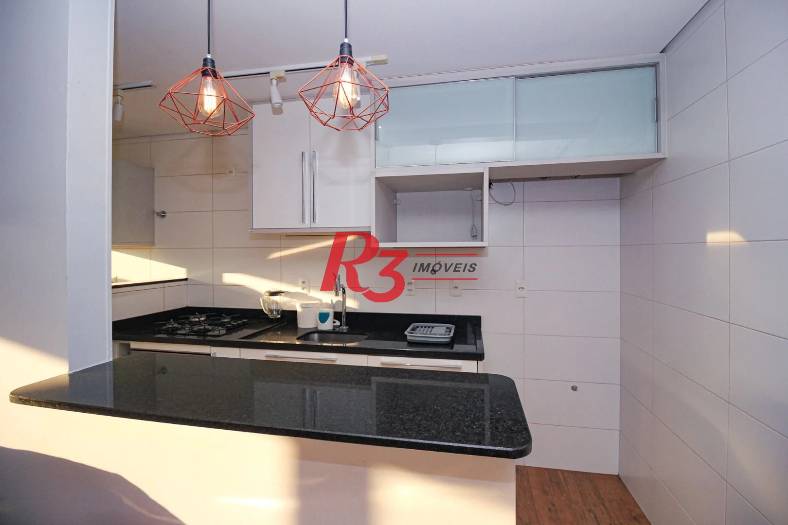 Apartamento com 1 dormitório à venda, 52 m² por R$ 745.000,00 - Embaré - Santos/SP