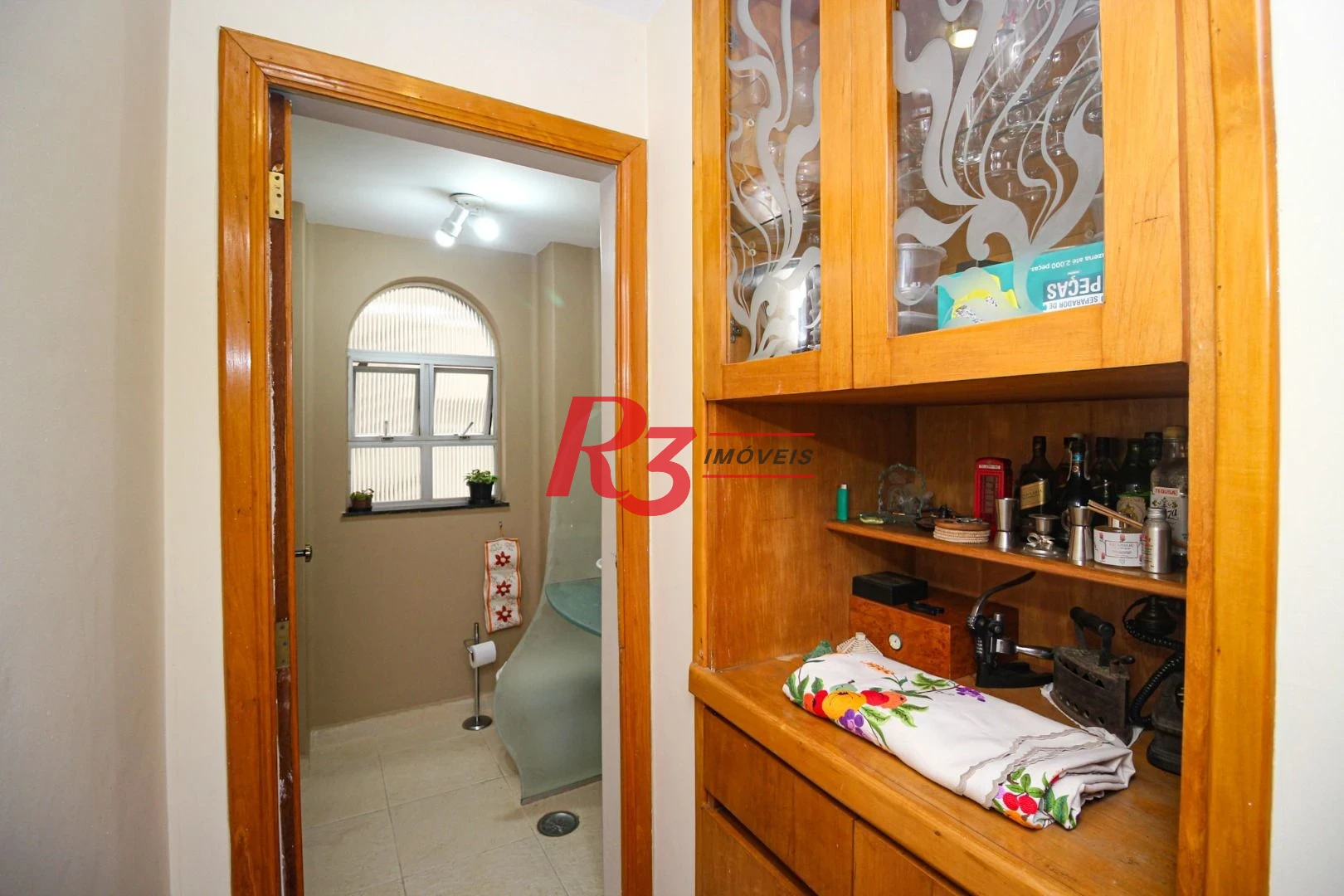 Apartamento com 4 dormitórios à venda, 335 m² por R$ 1.800.000,00 - Boqueirão - Santos/SP
