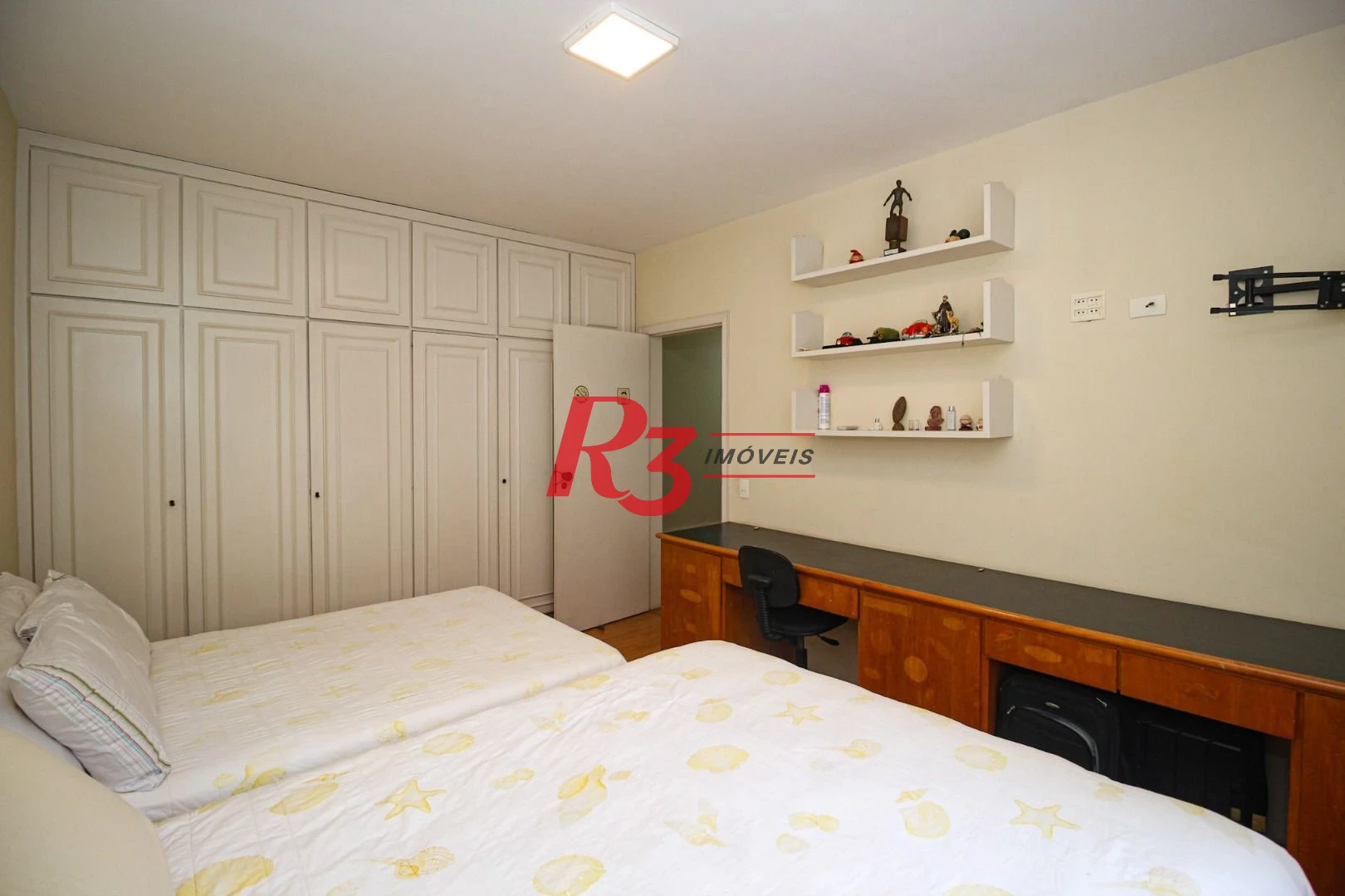Apartamento com 4 dormitórios à venda, 335 m² por R$ 1.800.000,00 - Boqueirão - Santos/SP