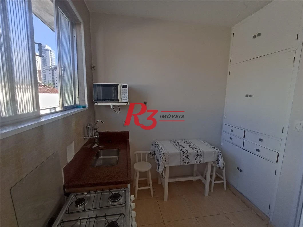 Apartamento com 2 dormitórios à venda, 66 m² por R$ 420.000,00 - Embaré - Santos/SP