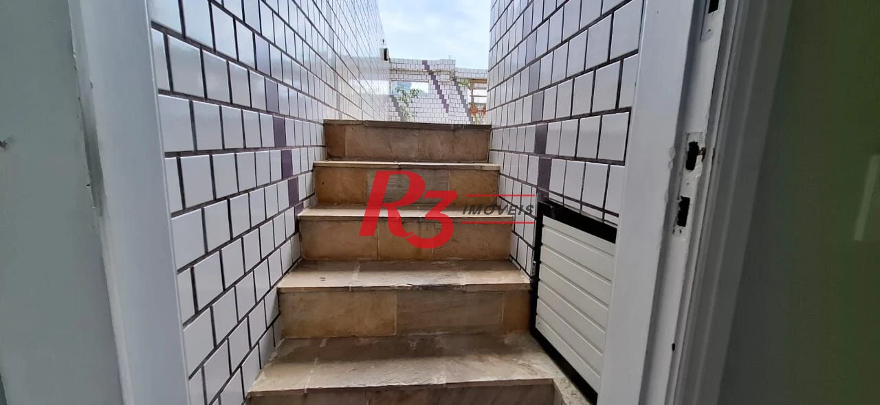 Cobertura com 2 dormitórios à venda, 160 m² por R$ 1.200.000,00 - Gonzaga - Santos/SP