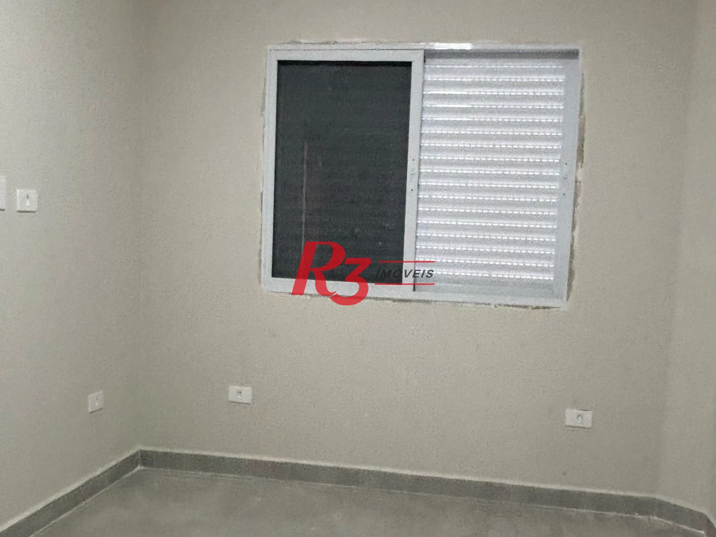 Casa com 2 dormitórios à venda, 78 m² por R$ 405.000,00 - Castelo - Santos/SP