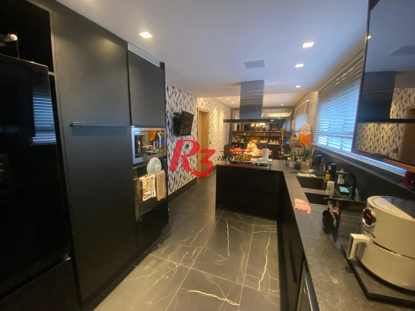 Apartamento com 5 dormitórios à venda, 300 m² por R$ 2.660.000,00 - Boqueirão - Santos/SP