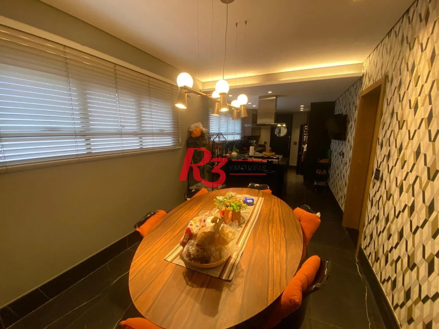 Apartamento com 5 dormitórios à venda, 300 m² por R$ 2.660.000,00 - Boqueirão - Santos/SP