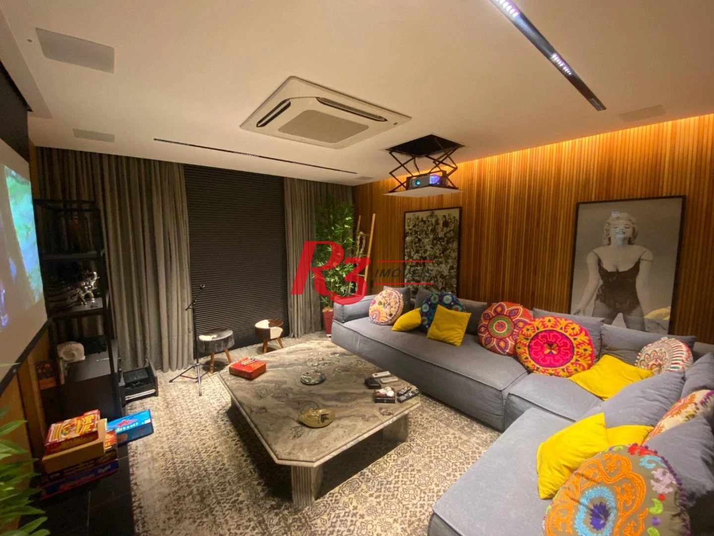 Apartamento com 5 dormitórios à venda, 300 m² por R$ 2.660.000,00 - Boqueirão - Santos/SP