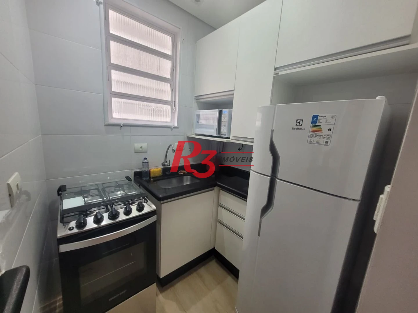 Kitnet com 1 dormitório à venda, 36 m² por R$ 349.000,00 - Aparecida - Santos/SP