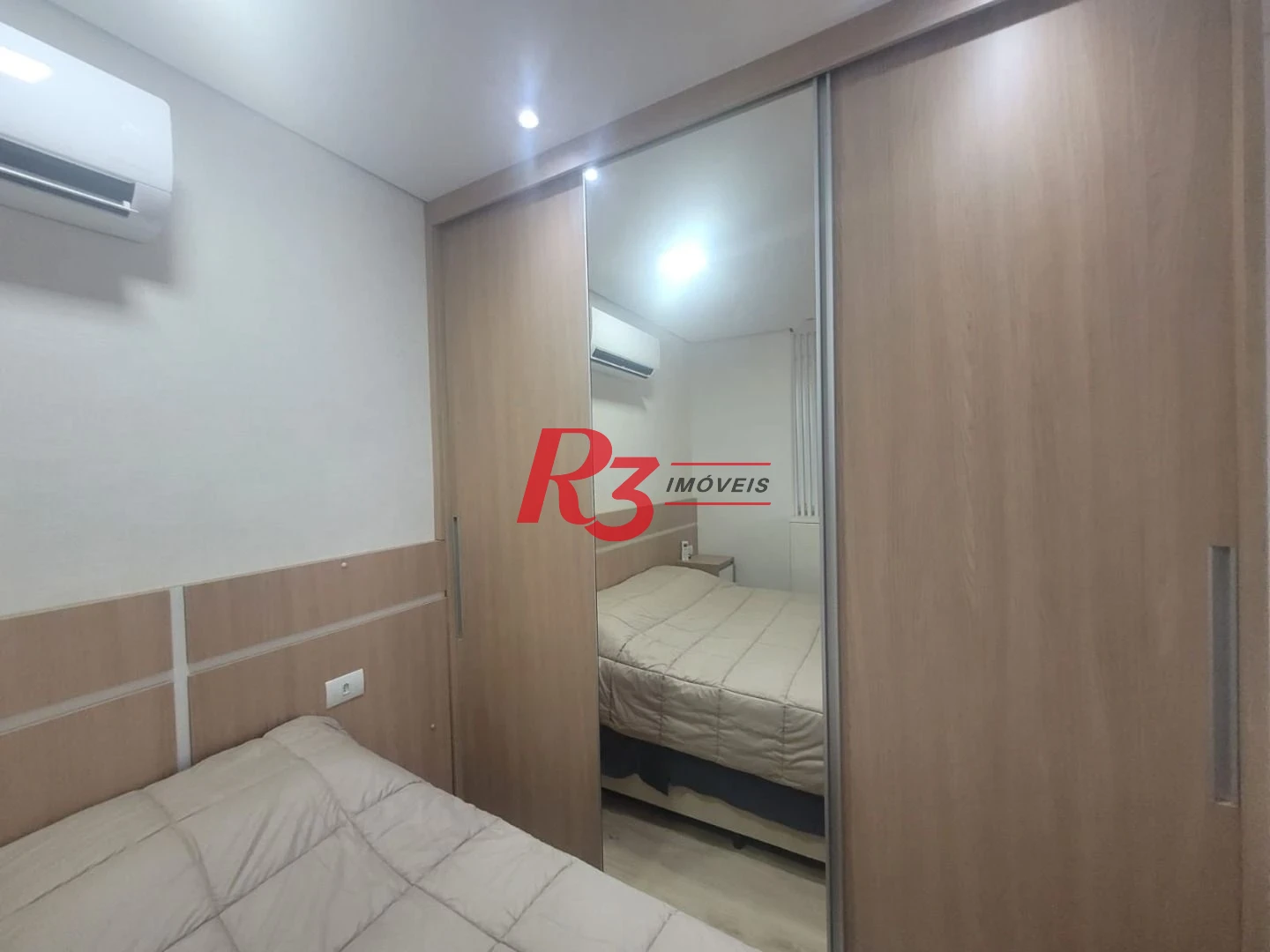 Kitnet com 1 dormitório à venda, 36 m² por R$ 349.000,00 - Aparecida - Santos/SP