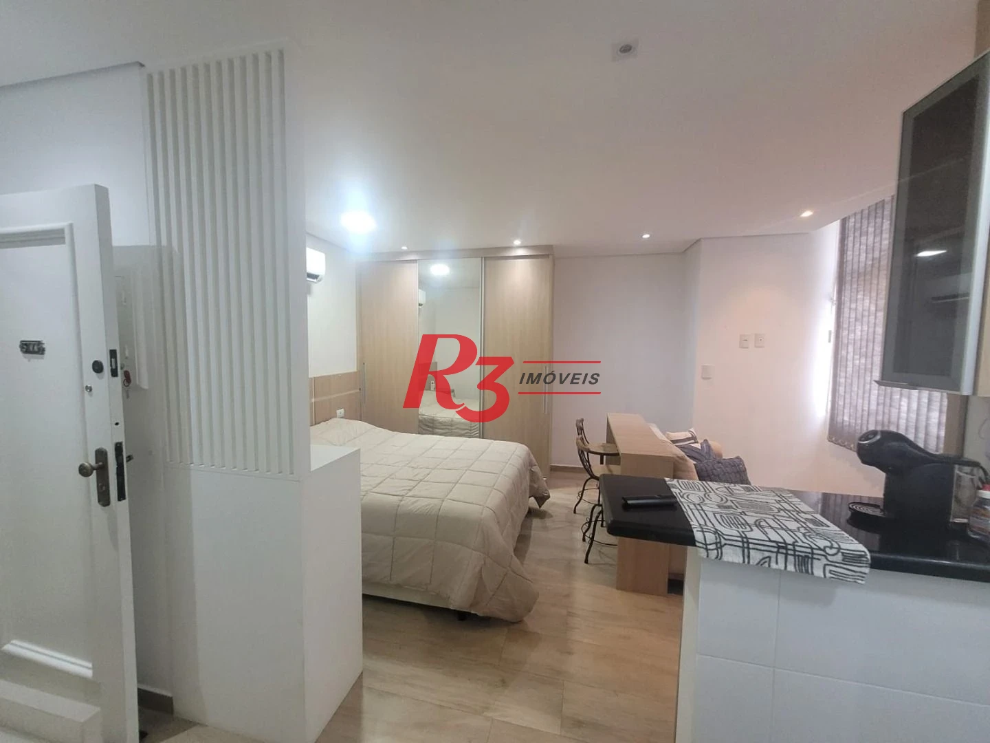 Kitnet com 1 dormitório à venda, 36 m² por R$ 349.000,00 - Aparecida - Santos/SP