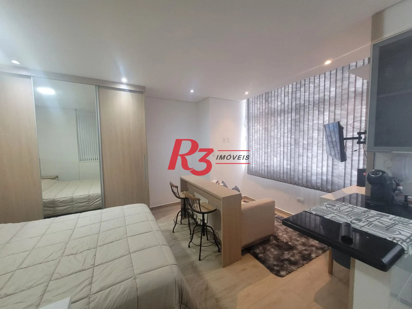 Kitnet com 1 dormitório à venda, 36 m² por R$ 349.000,00 - Aparecida - Santos/SP