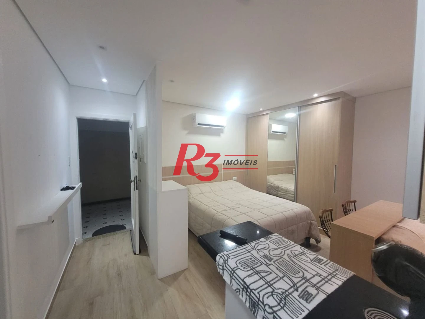 Kitnet com 1 dormitório à venda, 36 m² por R$ 349.000,00 - Aparecida - Santos/SP