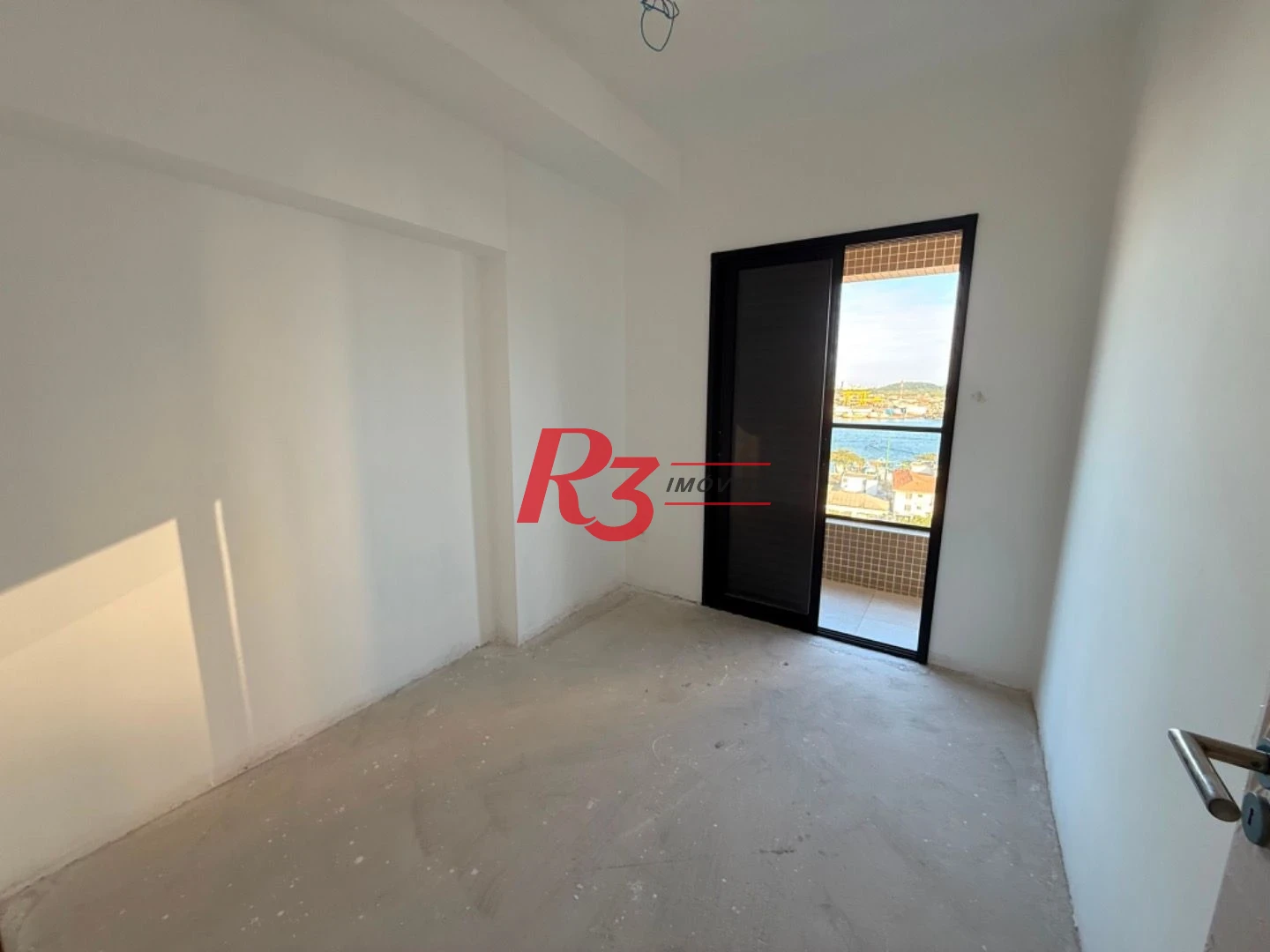 Apartamento com 2 dormitórios à venda, 65 m² por R$ 950.000,00 - Ponta da Praia - Santos/SP