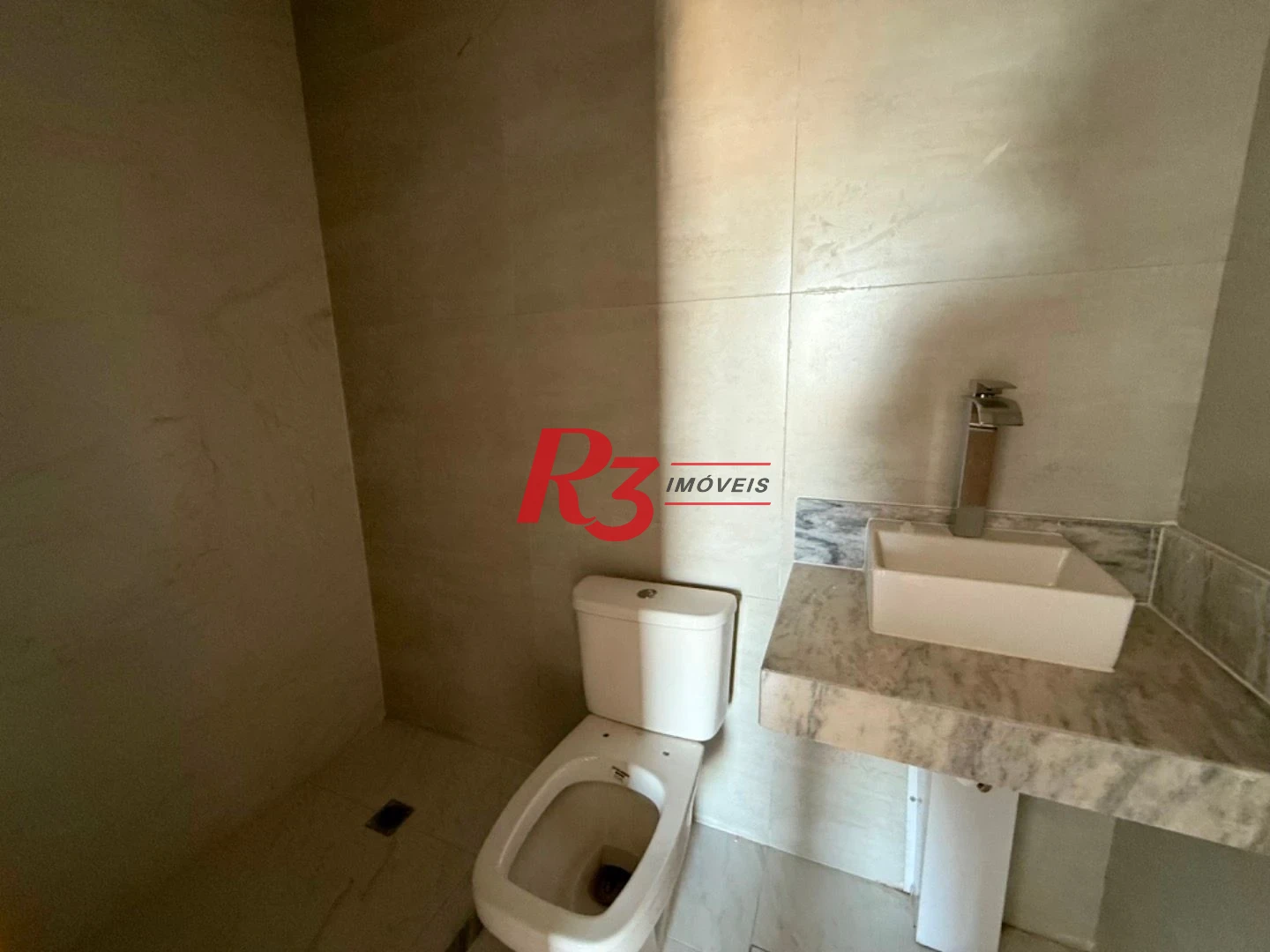 Apartamento com 2 dormitórios à venda, 65 m² por R$ 950.000,00 - Ponta da Praia - Santos/SP