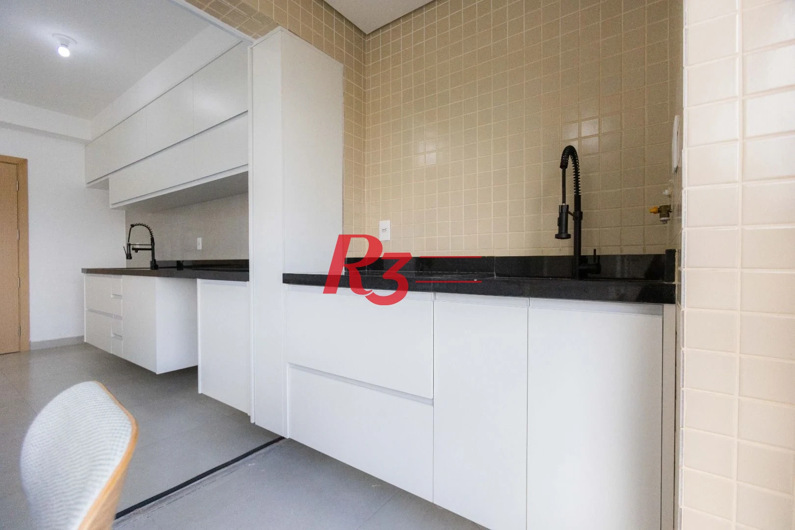 Apartamento com 2 dormitórios, 65 m² - venda por R$ 1.050.000,00 ou aluguel por R$ 6.580,00/mês - Ponta da Praia - Santos/SP