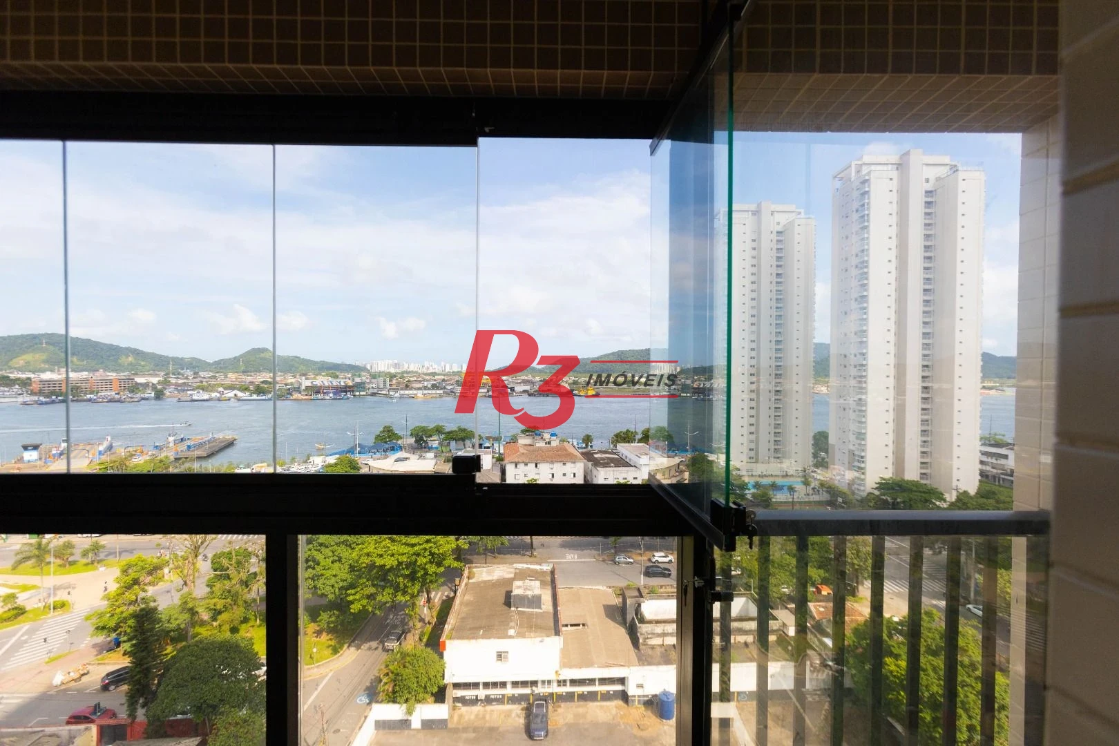 Apartamento com 2 dormitórios, 65 m² - venda por R$ 1.050.000,00 ou aluguel por R$ 6.580,00/mês - Ponta da Praia - Santos/SP