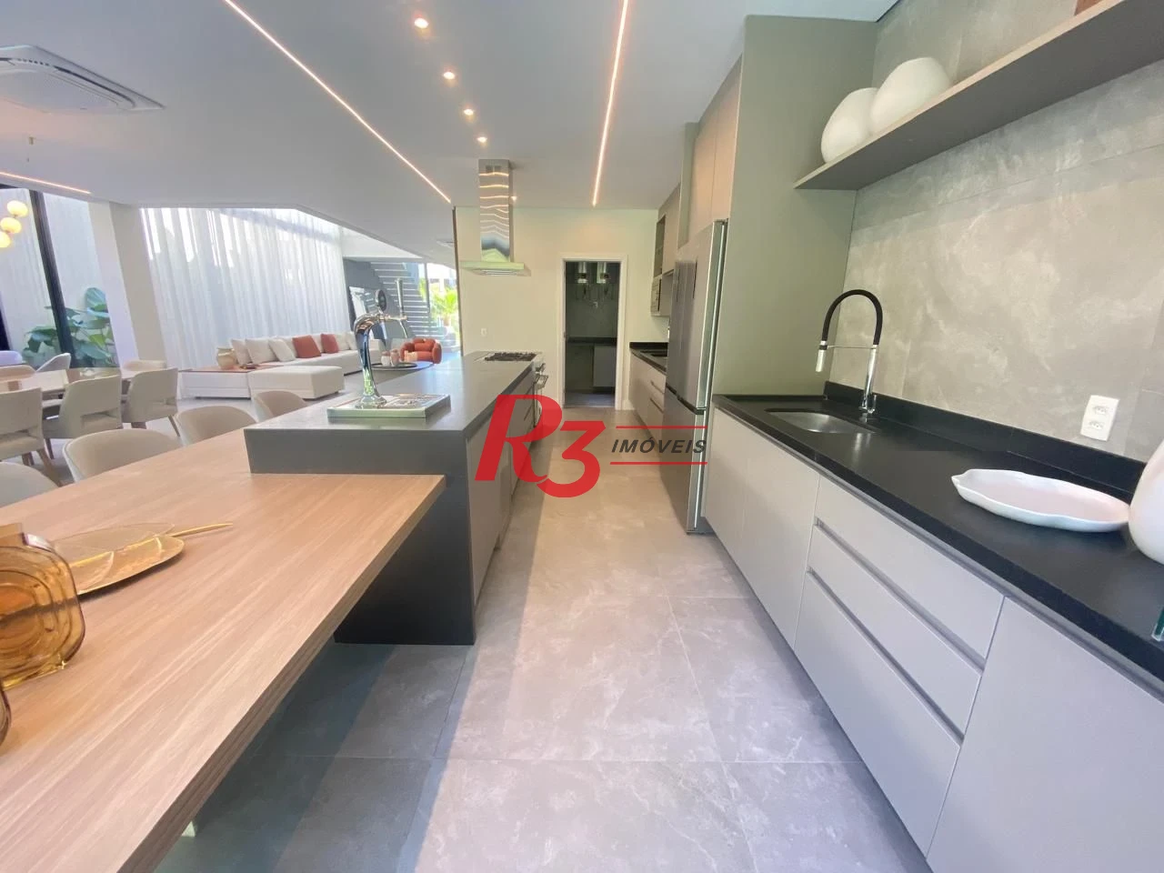 Casa com 6 dormitórios à venda, 420 m² por R$ 13.900.000,00 - Módulo 11 - Bertioga/SP
