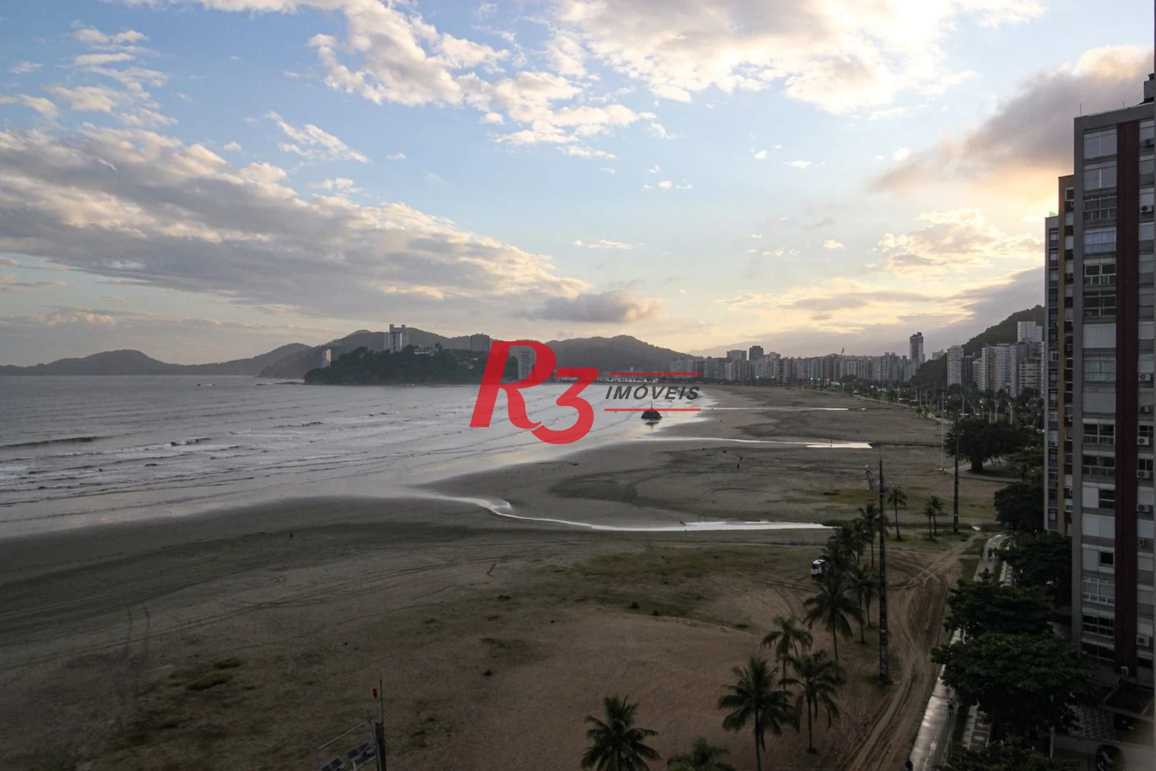 Apartamento com 3 dormitórios à venda, 215 m² por R$ 2.200.000,00 - José Menino - Santos/SP