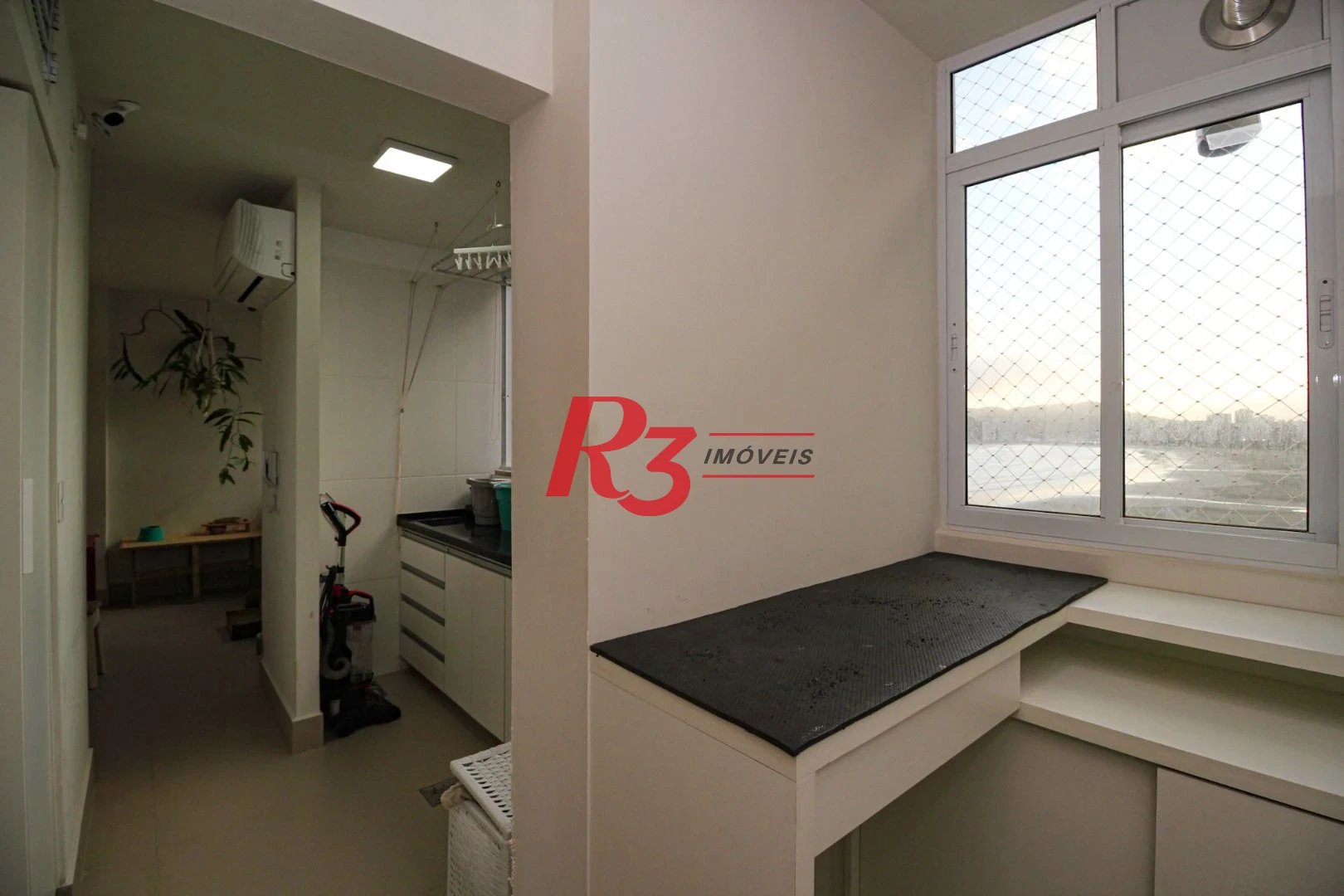 Apartamento com 3 dormitórios à venda, 215 m² por R$ 2.200.000,00 - José Menino - Santos/SP