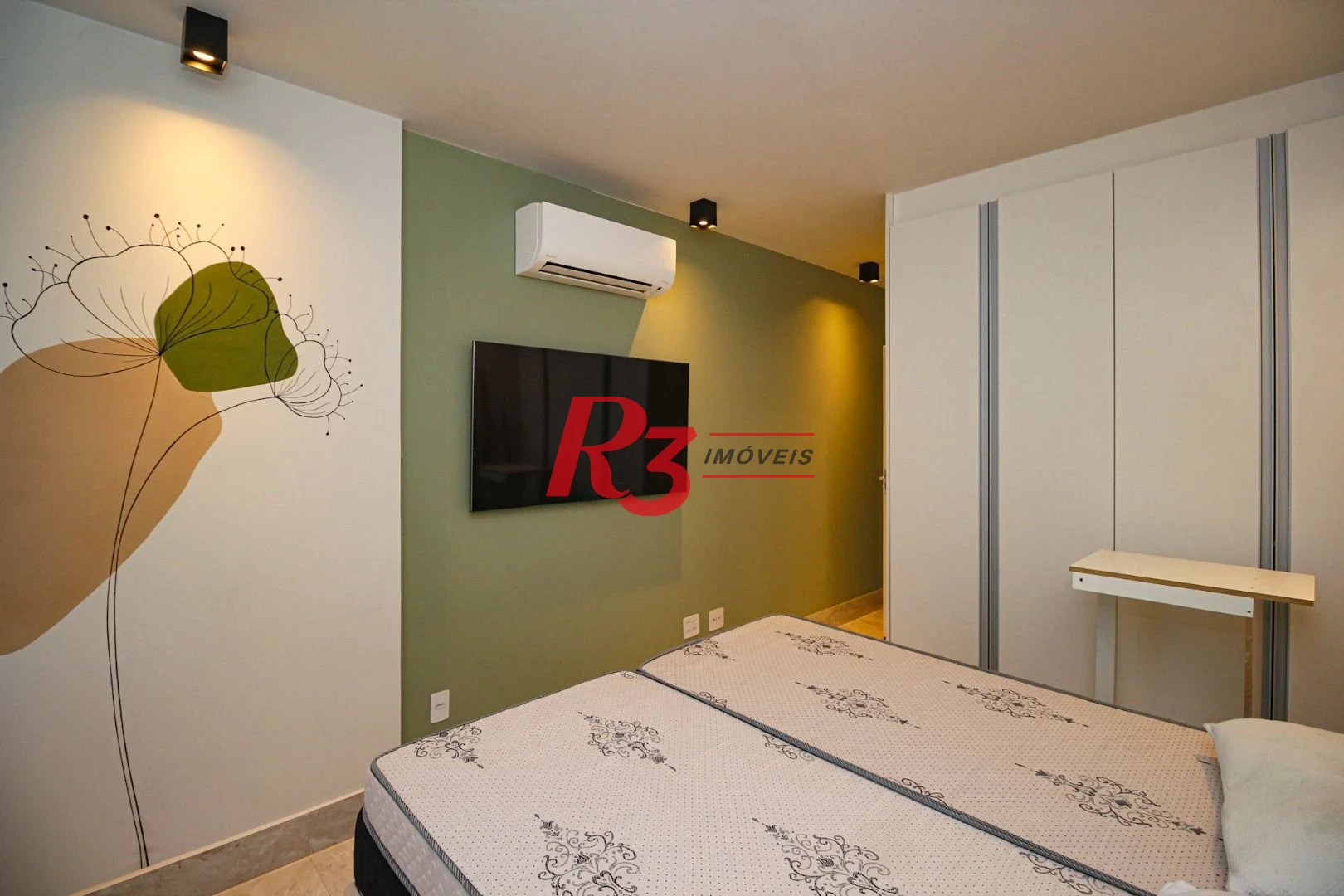 Apartamento com 3 dormitórios à venda, 215 m² por R$ 2.200.000,00 - José Menino - Santos/SP