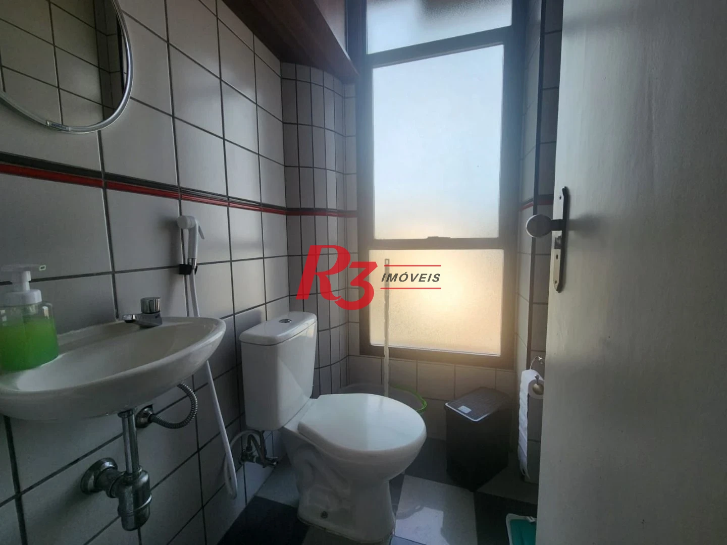 Sala à venda, 85 m² por R$ 680.000,00 - Vila Matias - Santos/SP