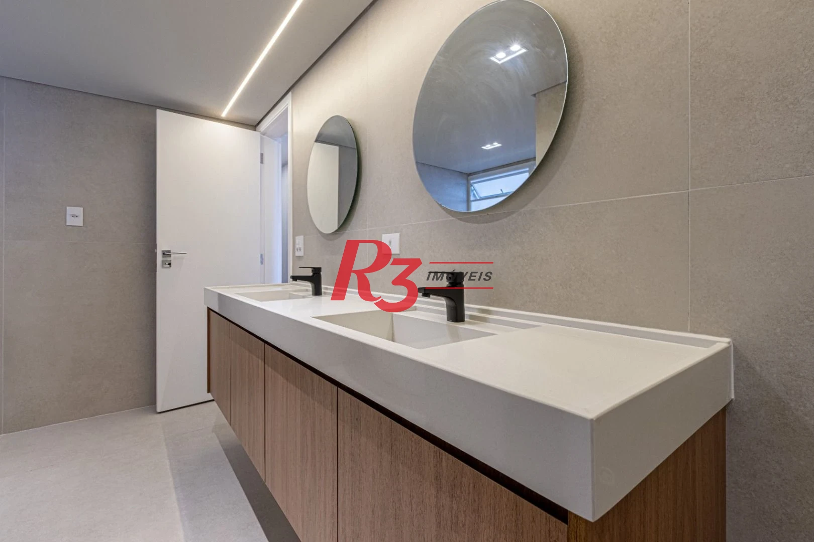 Apartamento à venda, 160 m² por R$ 2.450.000,00 - Gonzaga - Santos/SP