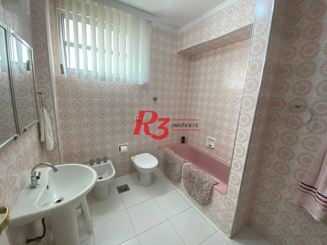 Apartamento com 4 dormitórios à venda, 193 m² por R$ 1.290.000,00 - Embaré - Santos/SP