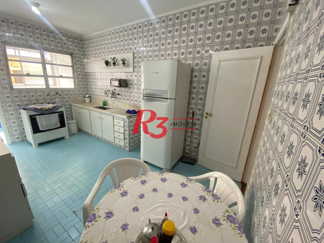 Apartamento com 4 dormitórios à venda, 193 m² por R$ 1.290.000,00 - Embaré - Santos/SP