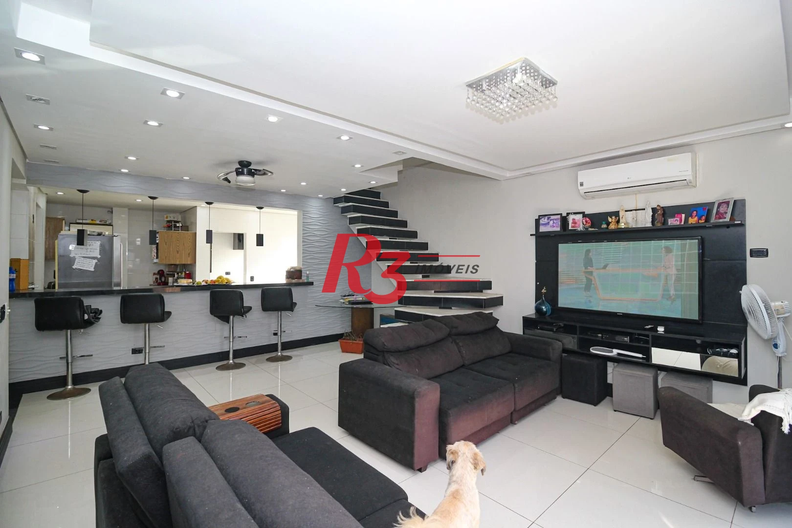Casa com 5 dormitórios à venda, 367 m² por R$ 1.600.000,00 - Marapé - Santos/SP