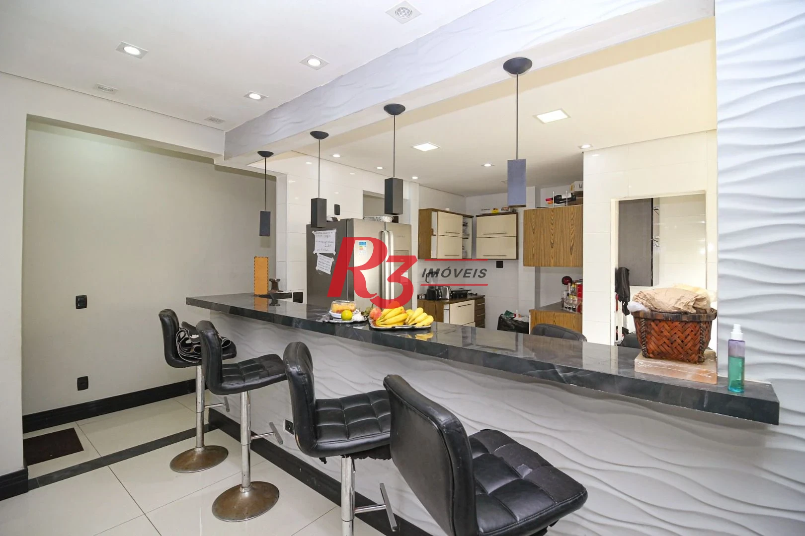 Casa com 5 dormitórios à venda, 367 m² por R$ 1.600.000,00 - Marapé - Santos/SP