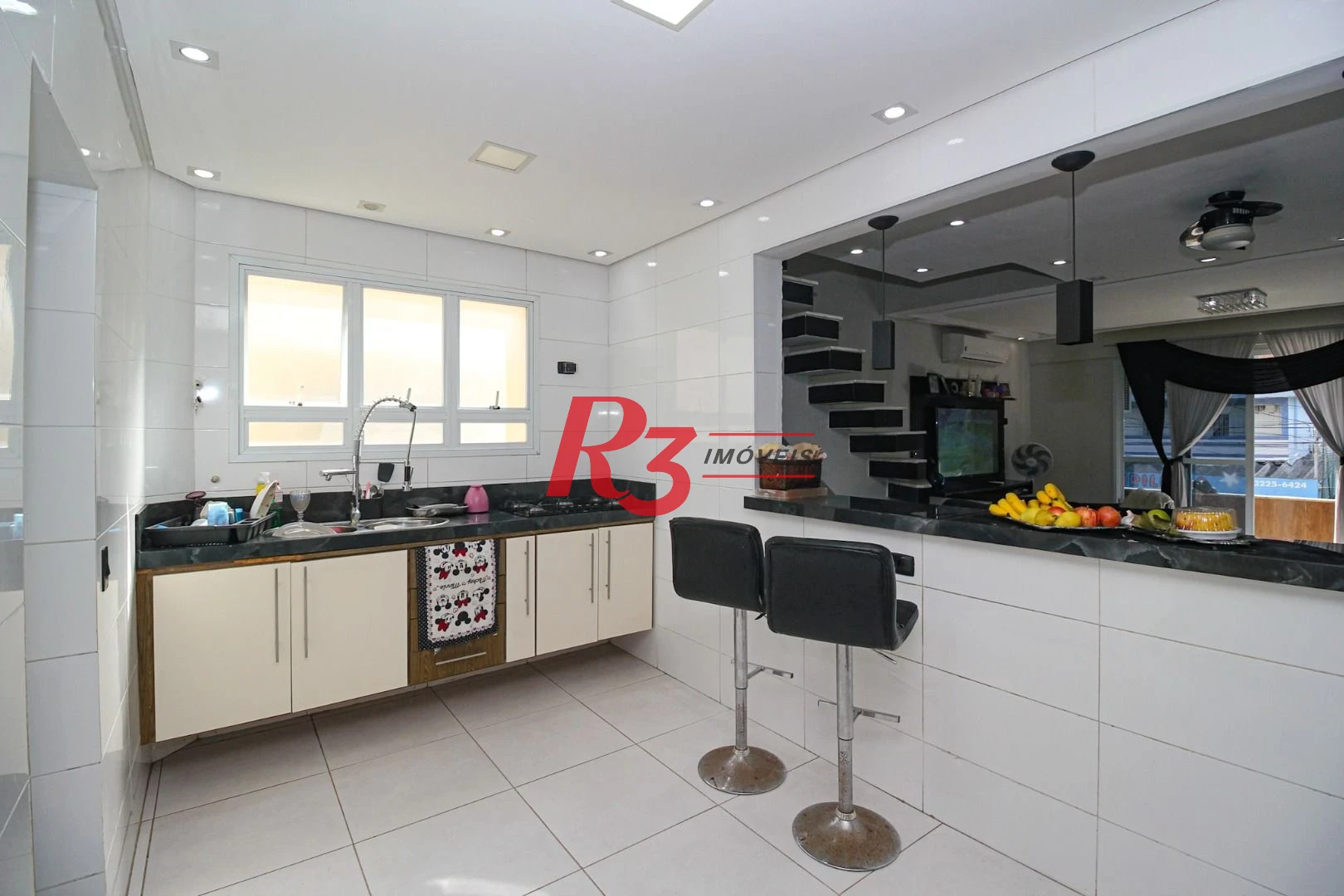 Casa com 5 dormitórios à venda, 367 m² por R$ 1.600.000,00 - Marapé - Santos/SP