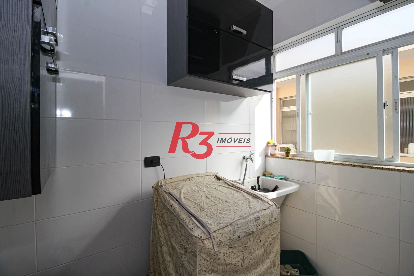Casa com 5 dormitórios à venda, 367 m² por R$ 1.600.000,00 - Marapé - Santos/SP
