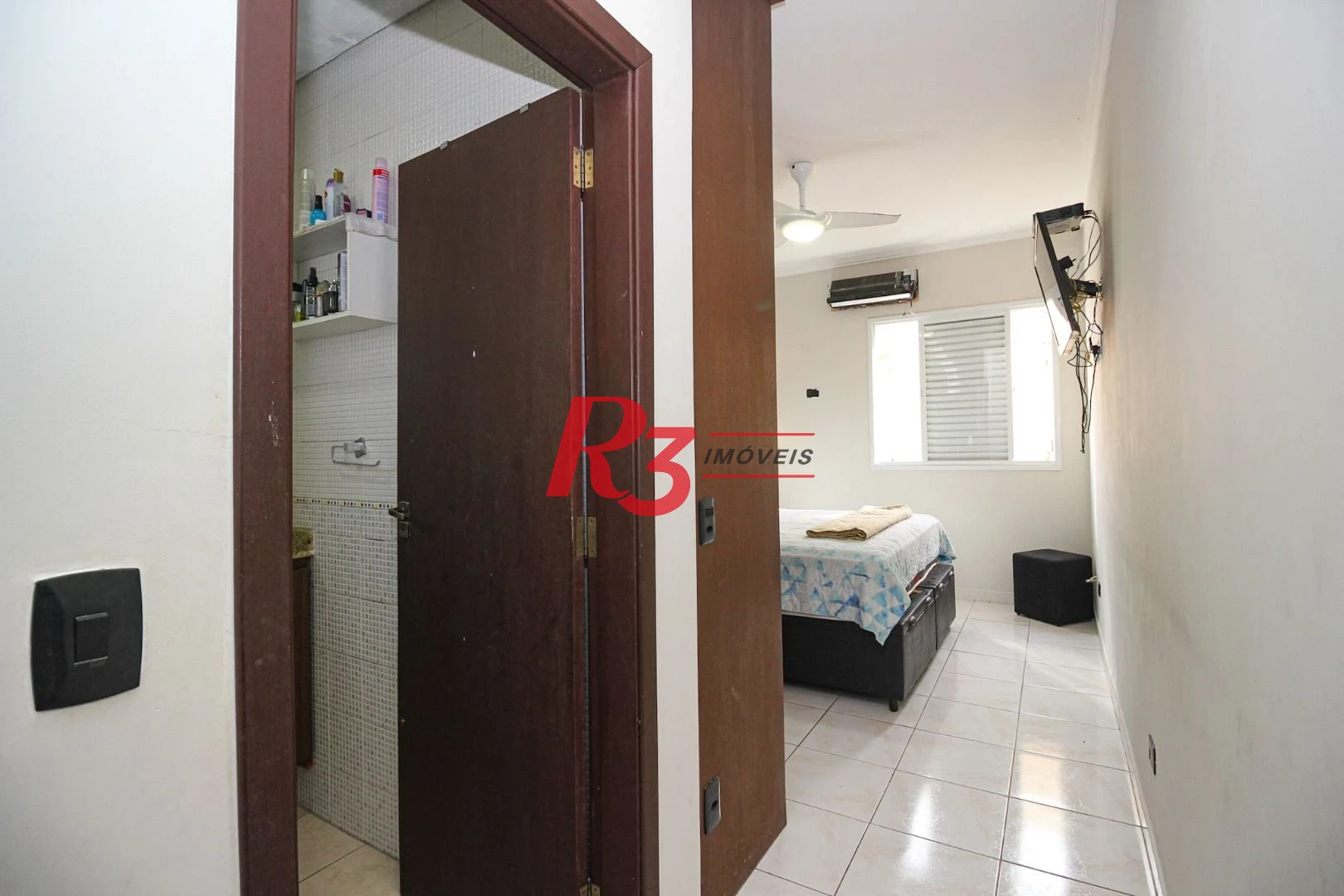 Casa com 5 dormitórios à venda, 367 m² por R$ 1.600.000,00 - Marapé - Santos/SP