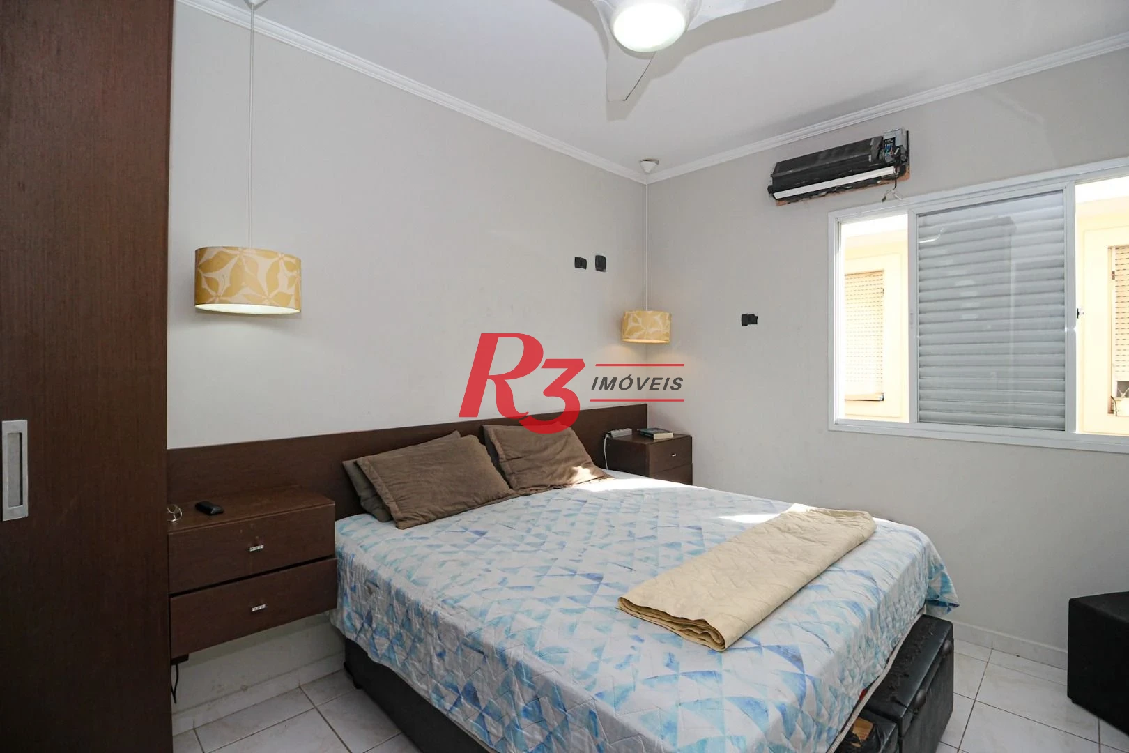 Casa com 5 dormitórios à venda, 367 m² por R$ 1.600.000,00 - Marapé - Santos/SP
