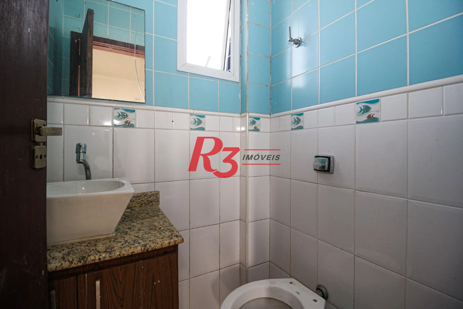 Casa com 5 dormitórios à venda, 367 m² por R$ 1.600.000,00 - Marapé - Santos/SP