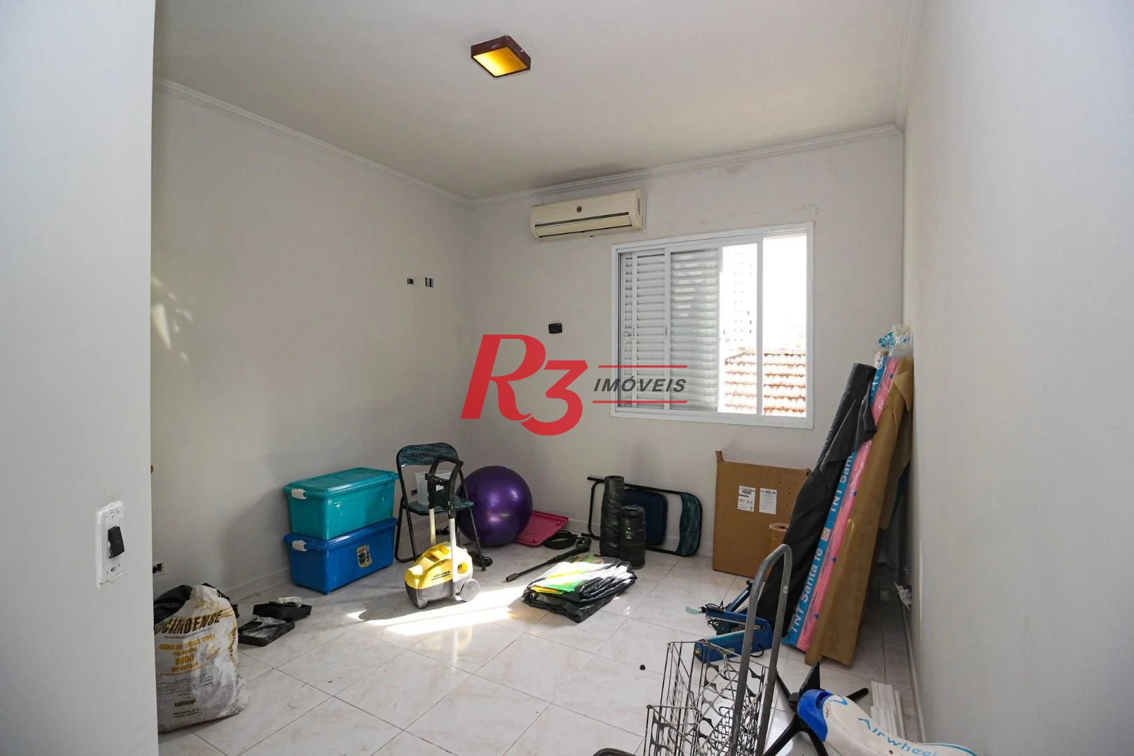 Casa com 5 dormitórios à venda, 367 m² por R$ 1.600.000,00 - Marapé - Santos/SP