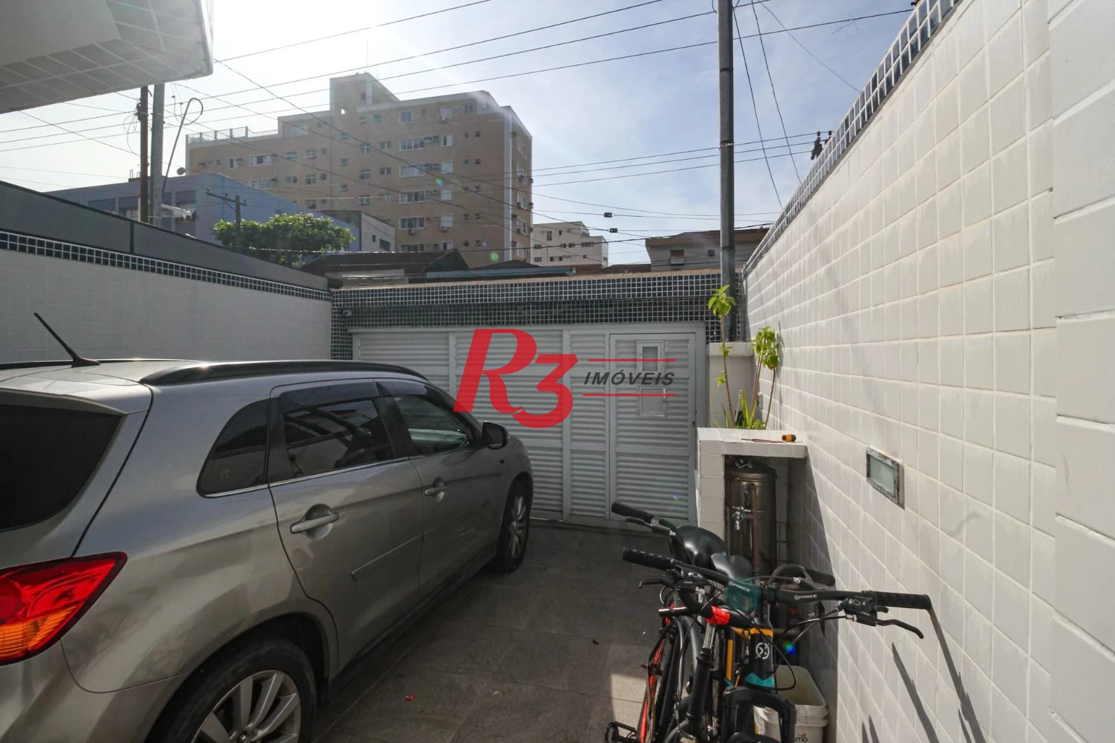 Casa com 5 dormitórios à venda, 367 m² por R$ 1.600.000,00 - Marapé - Santos/SP