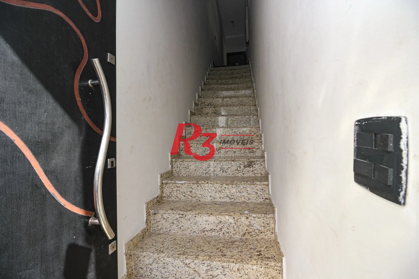 Casa com 5 dormitórios à venda, 367 m² por R$ 1.600.000,00 - Marapé - Santos/SP
