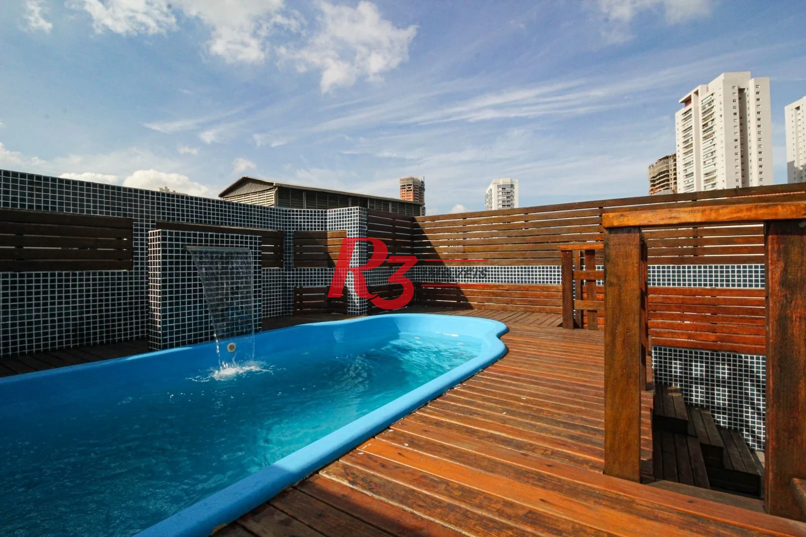 Casa com 5 dormitórios à venda, 367 m² por R$ 1.600.000,00 - Marapé - Santos/SP