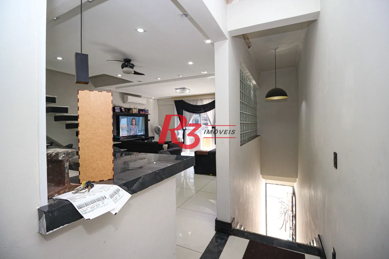 Casa com 5 dormitórios à venda, 367 m² por R$ 1.600.000,00 - Marapé - Santos/SP