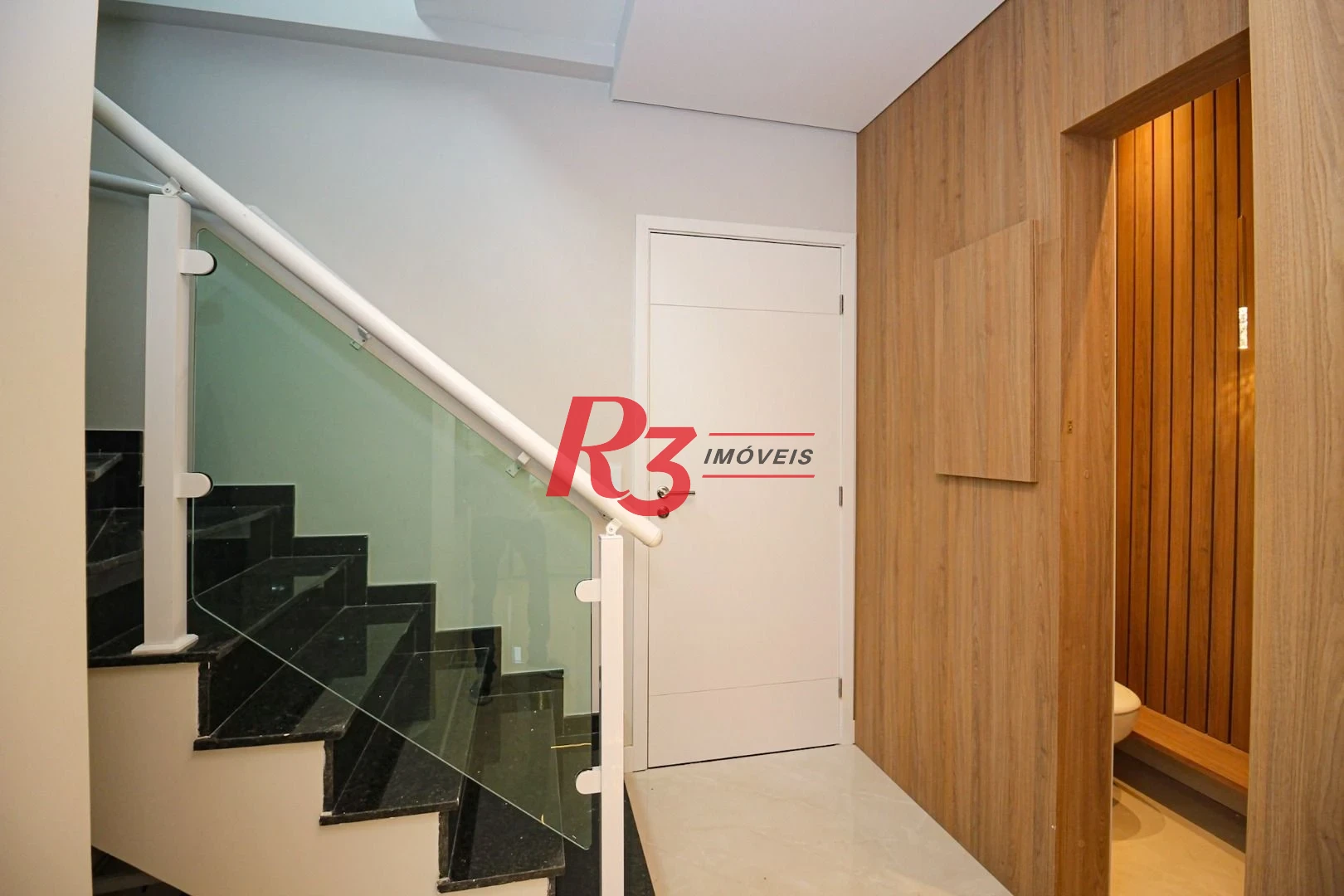 Cobertura com 3 dormitórios à venda, 166 m² por R$ 3.490.000,00 - Embaré - Santos/SP