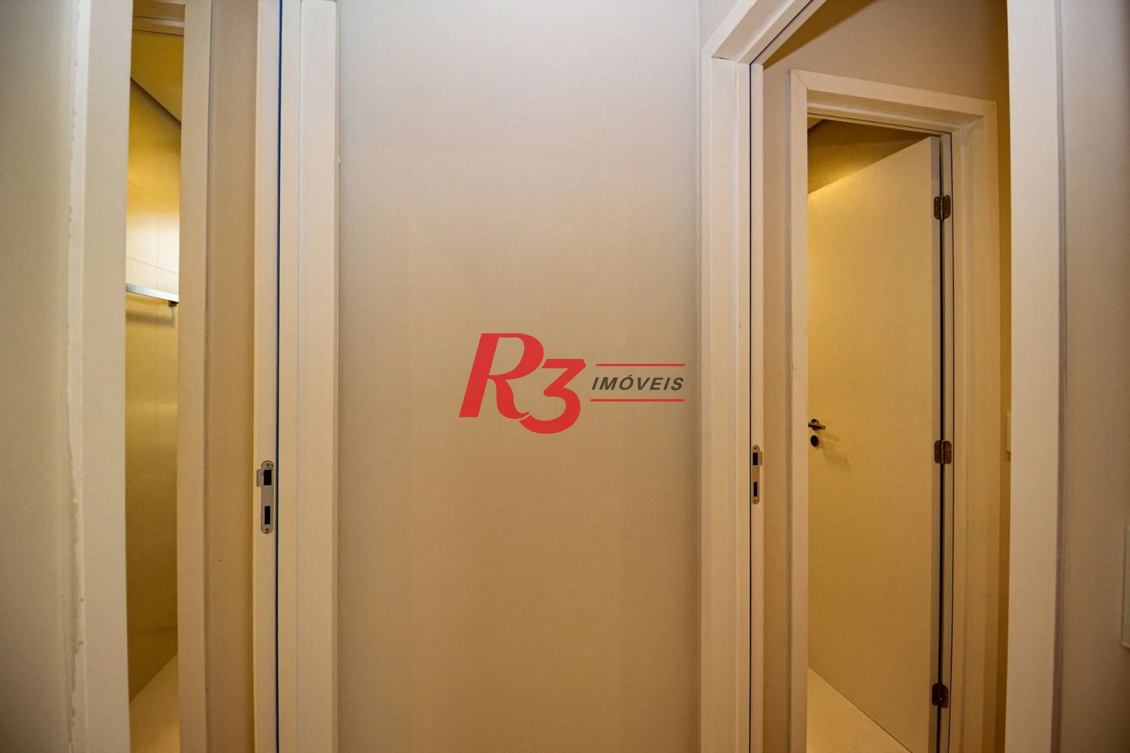 Cobertura com 3 dormitórios à venda, 166 m² por R$ 3.490.000,00 - Embaré - Santos/SP