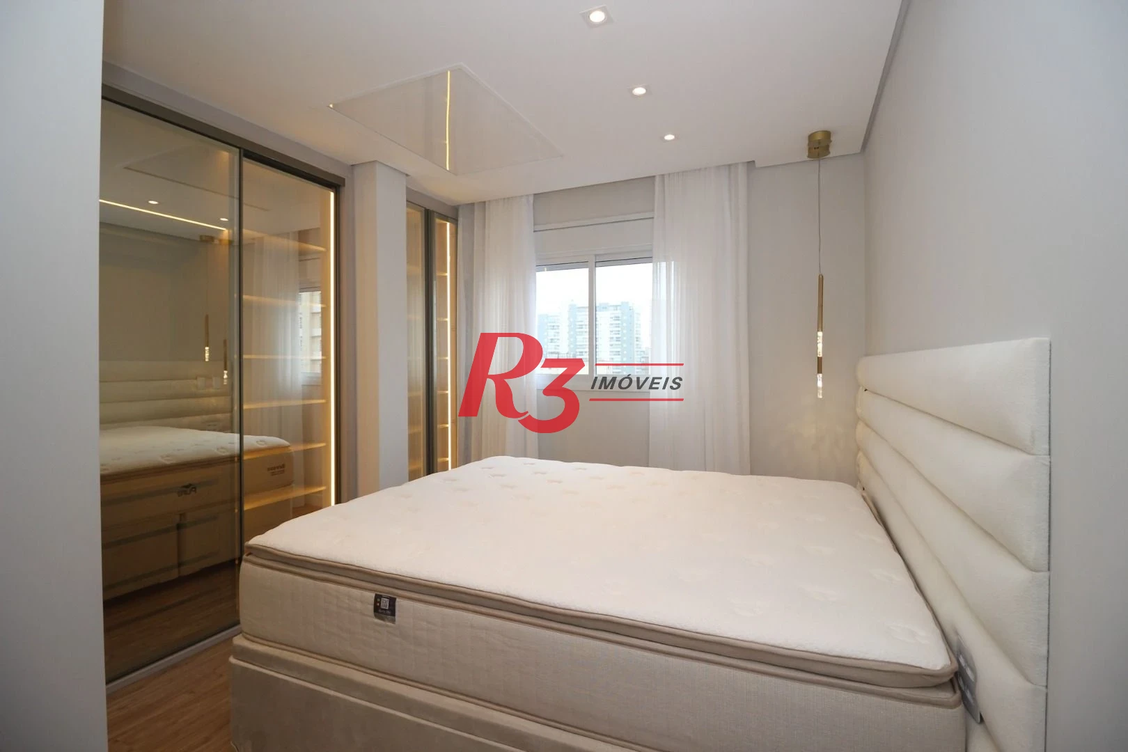 Cobertura com 3 dormitórios à venda, 166 m² por R$ 3.490.000,00 - Embaré - Santos/SP