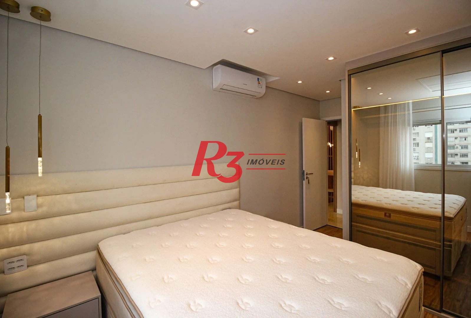 Cobertura com 3 dormitórios à venda, 166 m² por R$ 3.490.000,00 - Embaré - Santos/SP