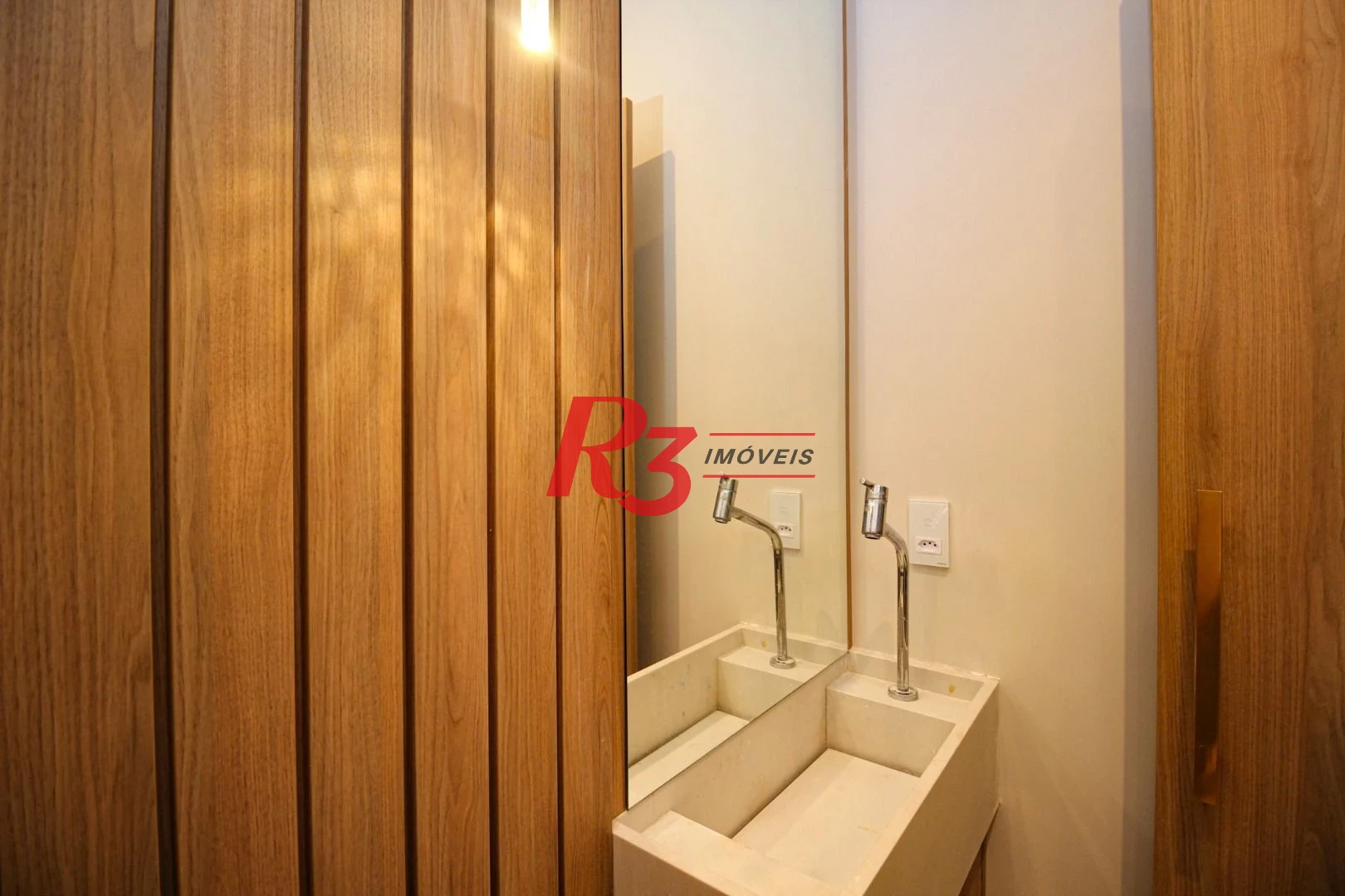Cobertura com 3 dormitórios à venda, 166 m² por R$ 3.490.000,00 - Embaré - Santos/SP