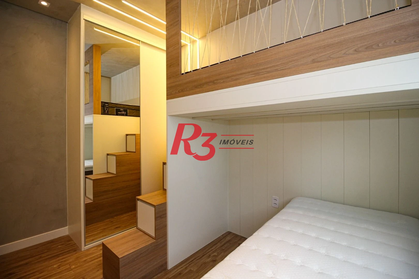Cobertura com 3 dormitórios à venda, 166 m² por R$ 3.490.000,00 - Embaré - Santos/SP