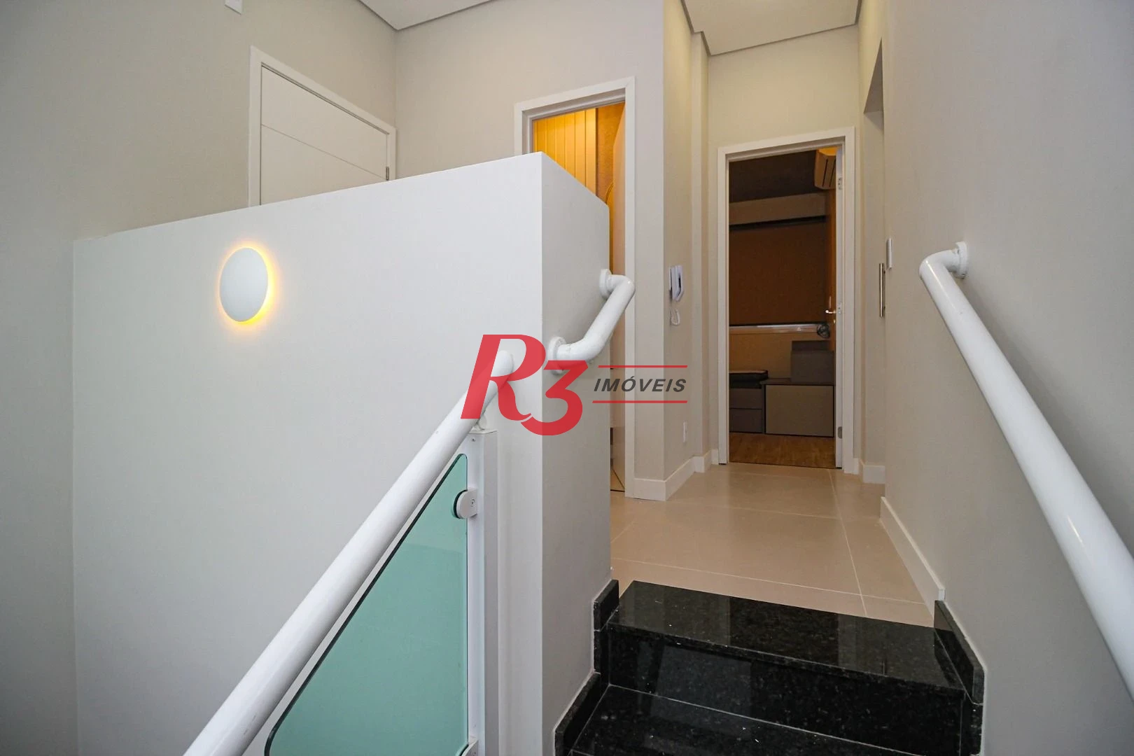 Cobertura com 3 dormitórios à venda, 166 m² por R$ 3.490.000,00 - Embaré - Santos/SP