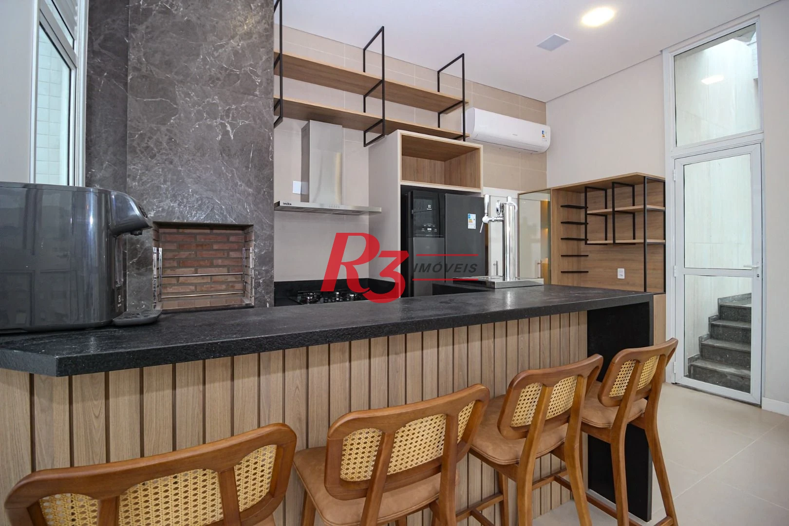 Cobertura com 3 dormitórios à venda, 166 m² por R$ 3.490.000,00 - Embaré - Santos/SP