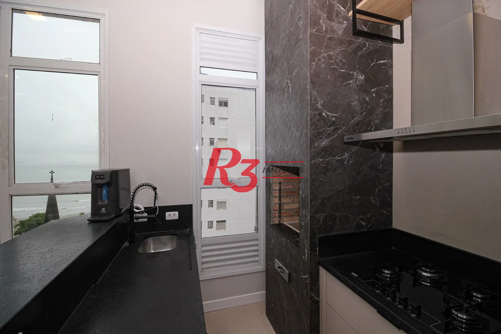 Cobertura com 3 dormitórios à venda, 166 m² por R$ 3.490.000,00 - Embaré - Santos/SP