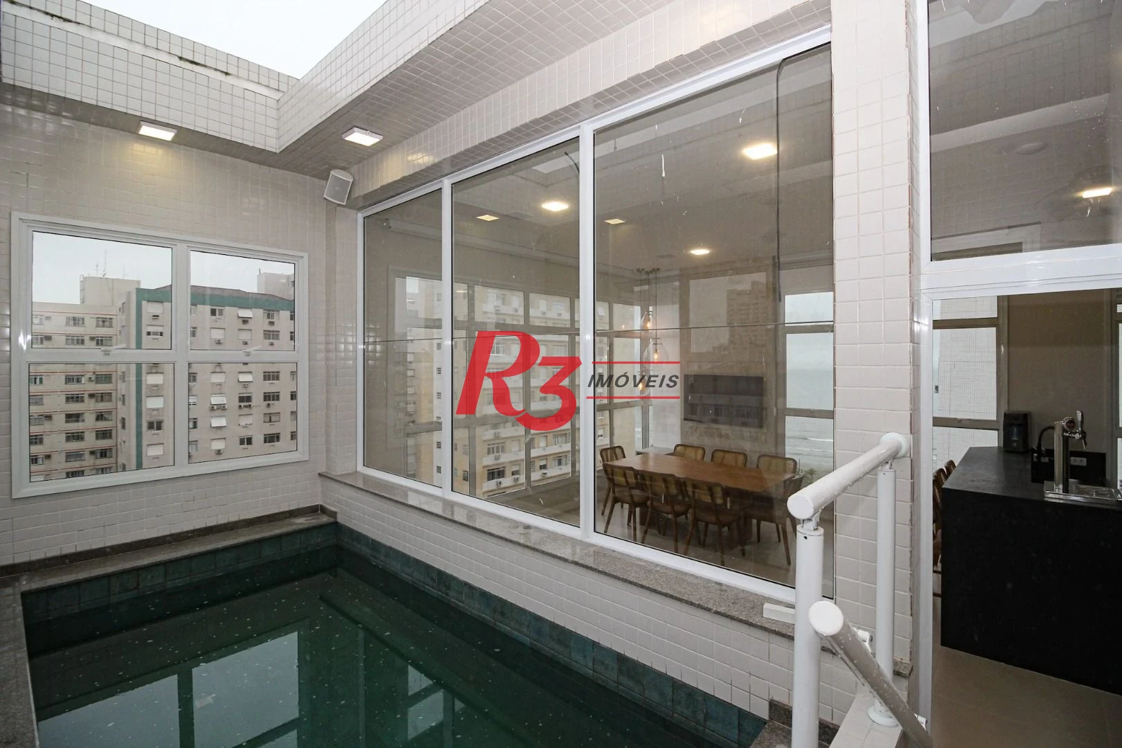 Cobertura com 3 dormitórios à venda, 166 m² por R$ 3.490.000,00 - Embaré - Santos/SP